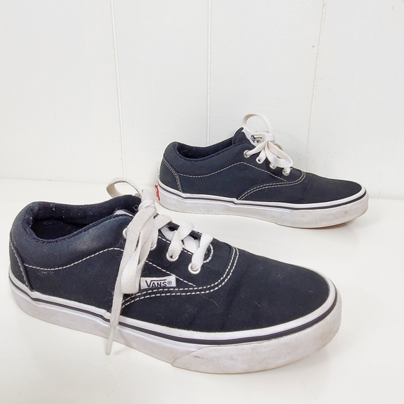 Vans skater shoes size 2.5 - Picture 2 of 12
